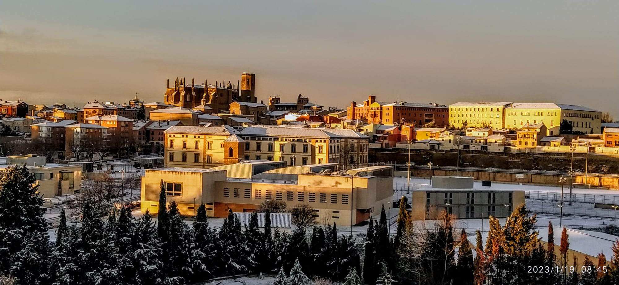 Nieve en la ciudad de Huesca y sus alrededores. Foto Joaquín Santafé