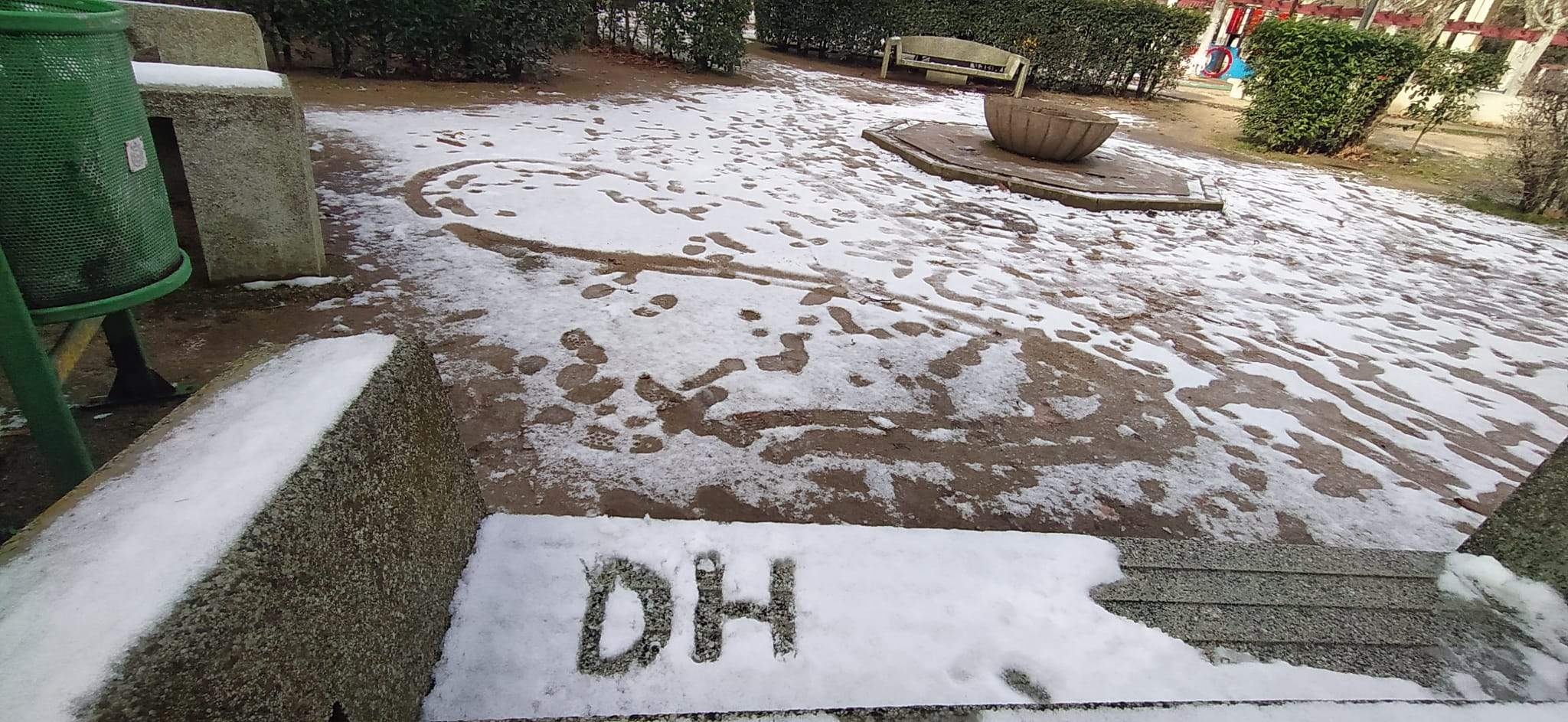 Nieve en la ciudad de Huesca y sus alrededores. Foto Joaquín Santafé