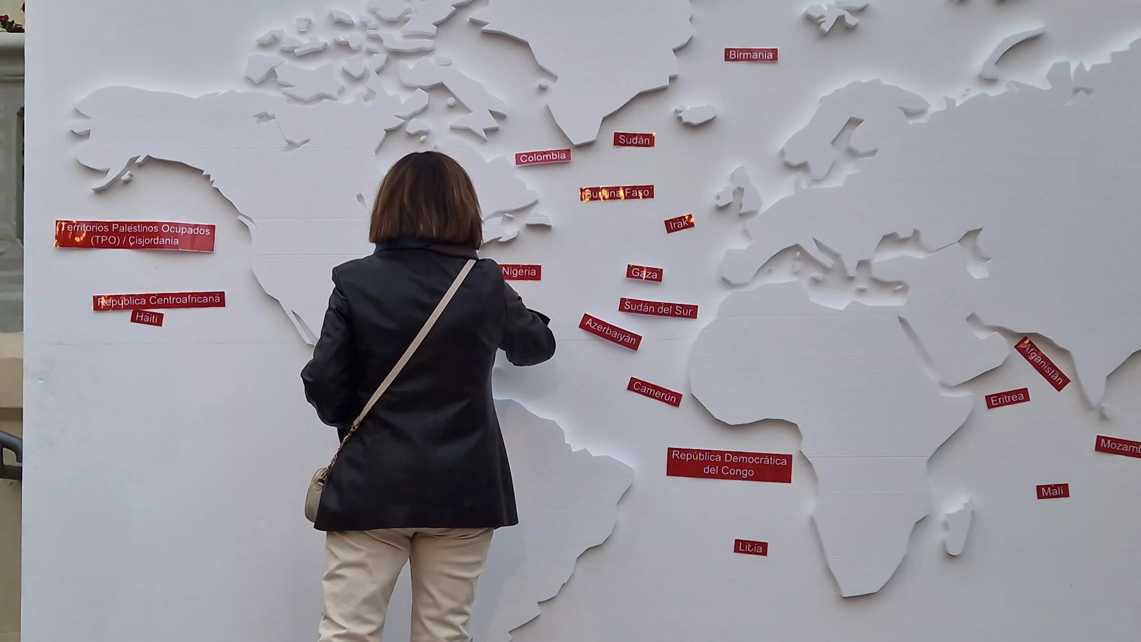 Voces por la paz, por los derechos humanos y contra las guerras del mundo. Foto Myriam Martínez