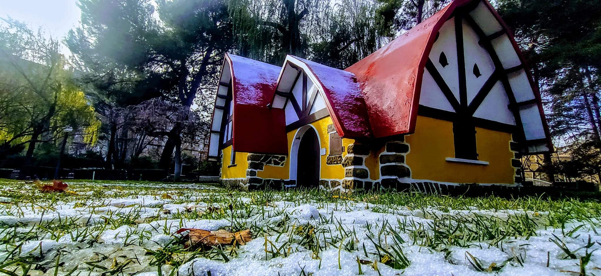 Nieve en la ciudad de Huesca y sus alrededores. Foto Joaquín Santafé