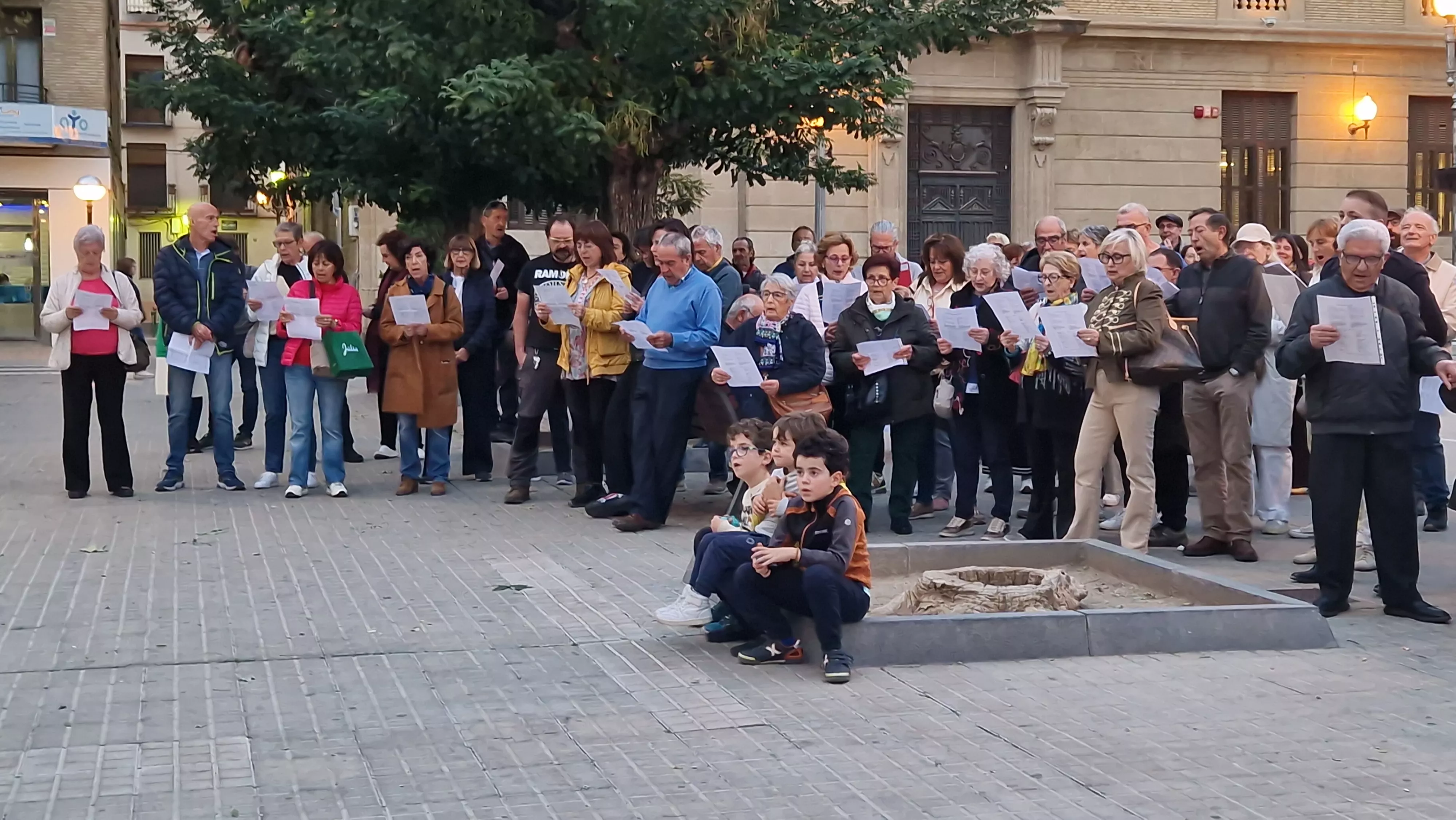 Voces por la paz, por los derechos humanos y contra las guerras del mundo. Foto Myriam Martínez
