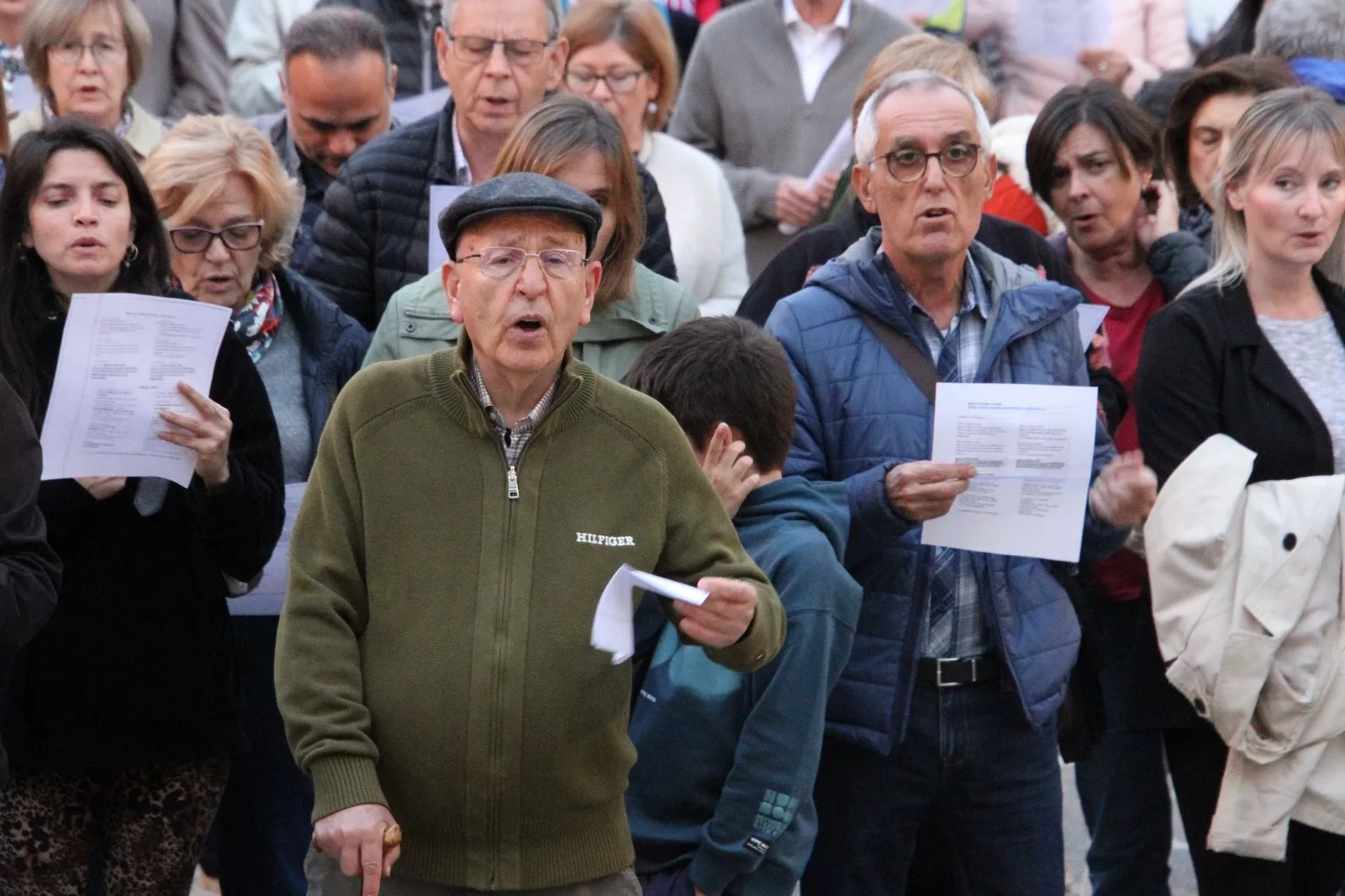 Voces por la paz, por los derechos humanos y contra las guerras del mundo. Foto Carlos Neofato