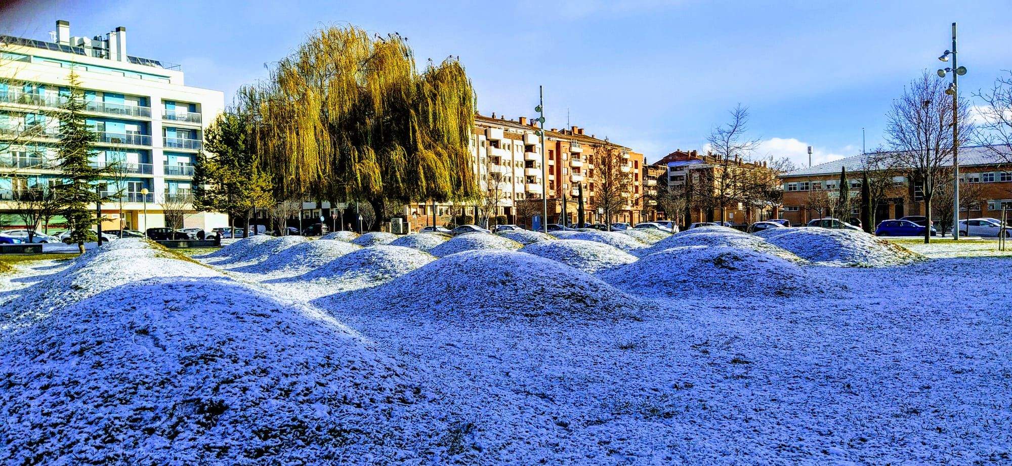 Nieve en la ciudad de Huesca y sus alrededores. Foto Joaquín Santafé