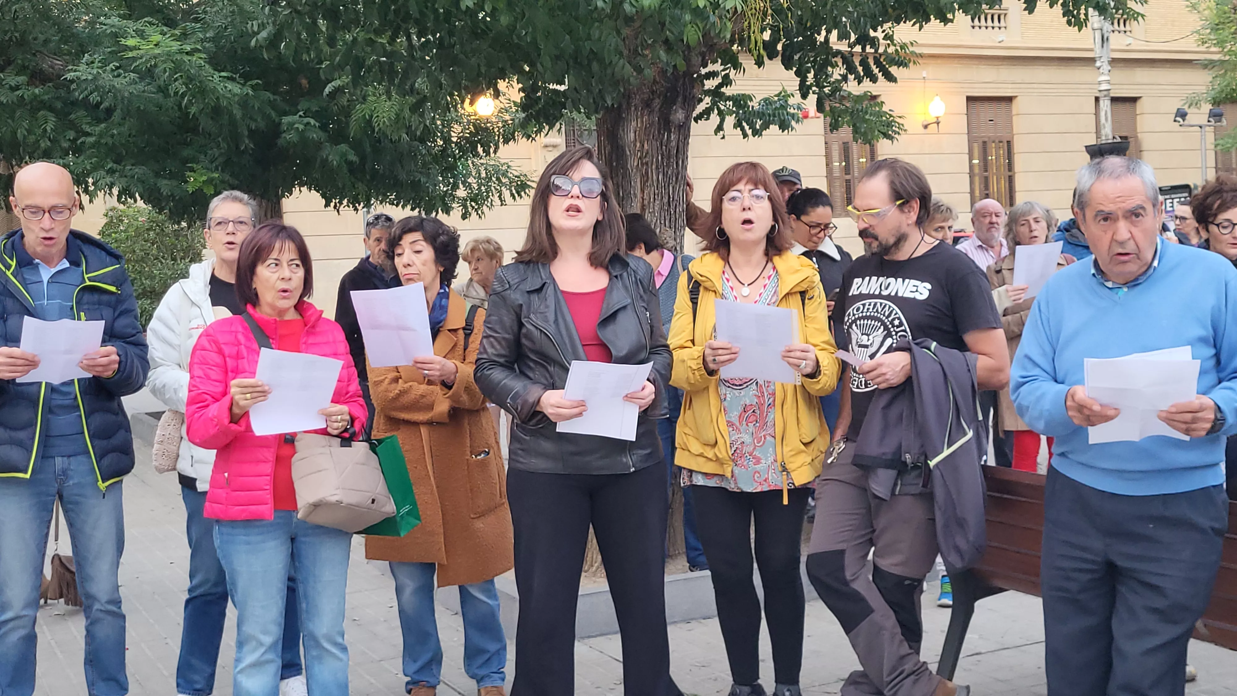 Voces por la paz, por los derechos humanos y contra las guerras del mundo. Foto Mercedes Manterola