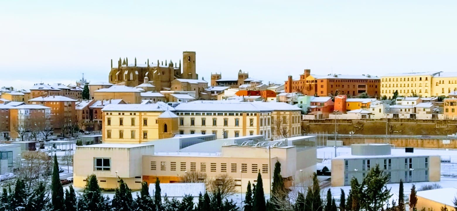 Nieve en la ciudad de Huesca y sus alrededores. Foto Joaquín Santafé