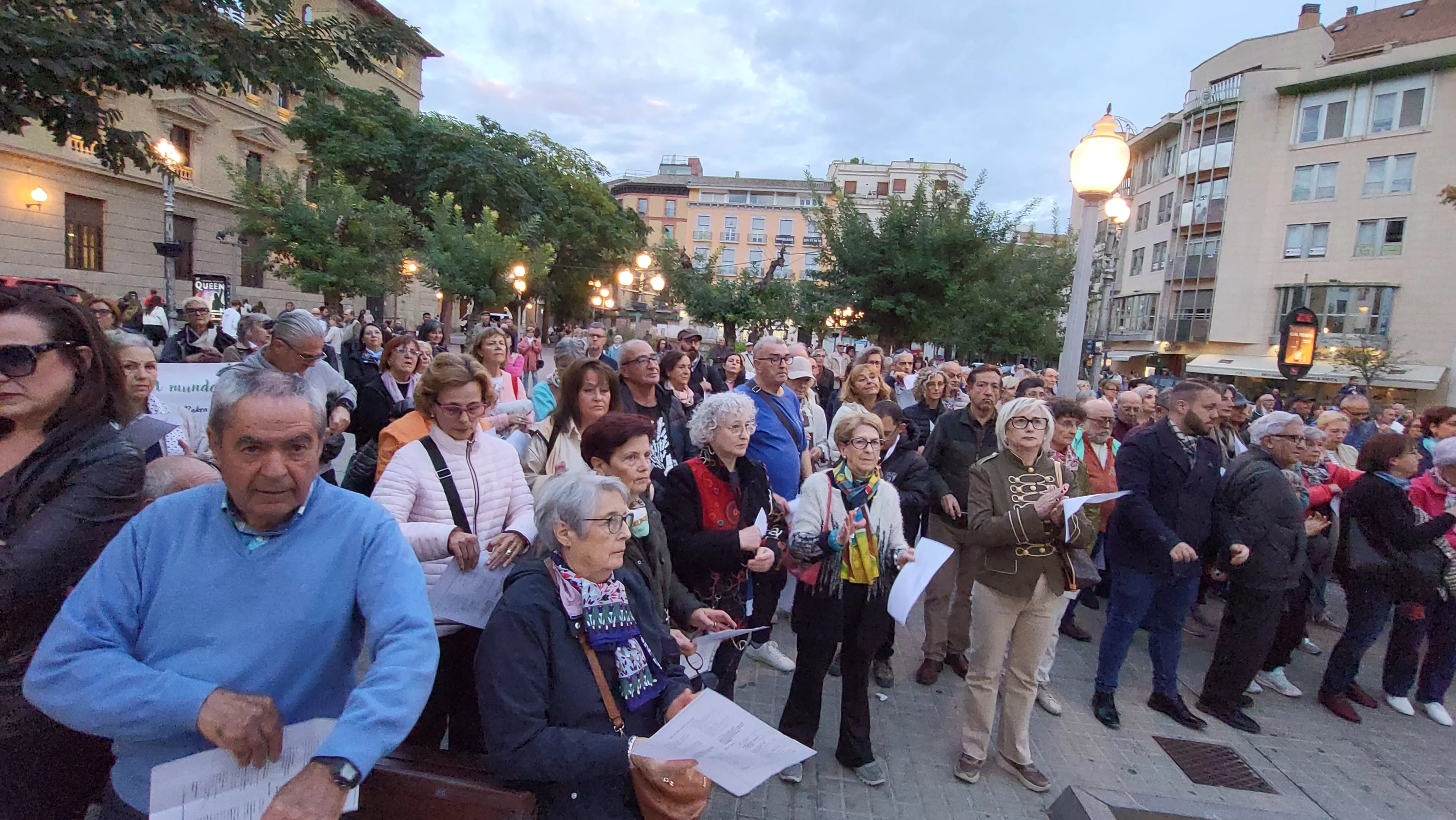 Voces por la paz, por los derechos humanos y contra las guerras del mundo. Foto Mercedes Manterola