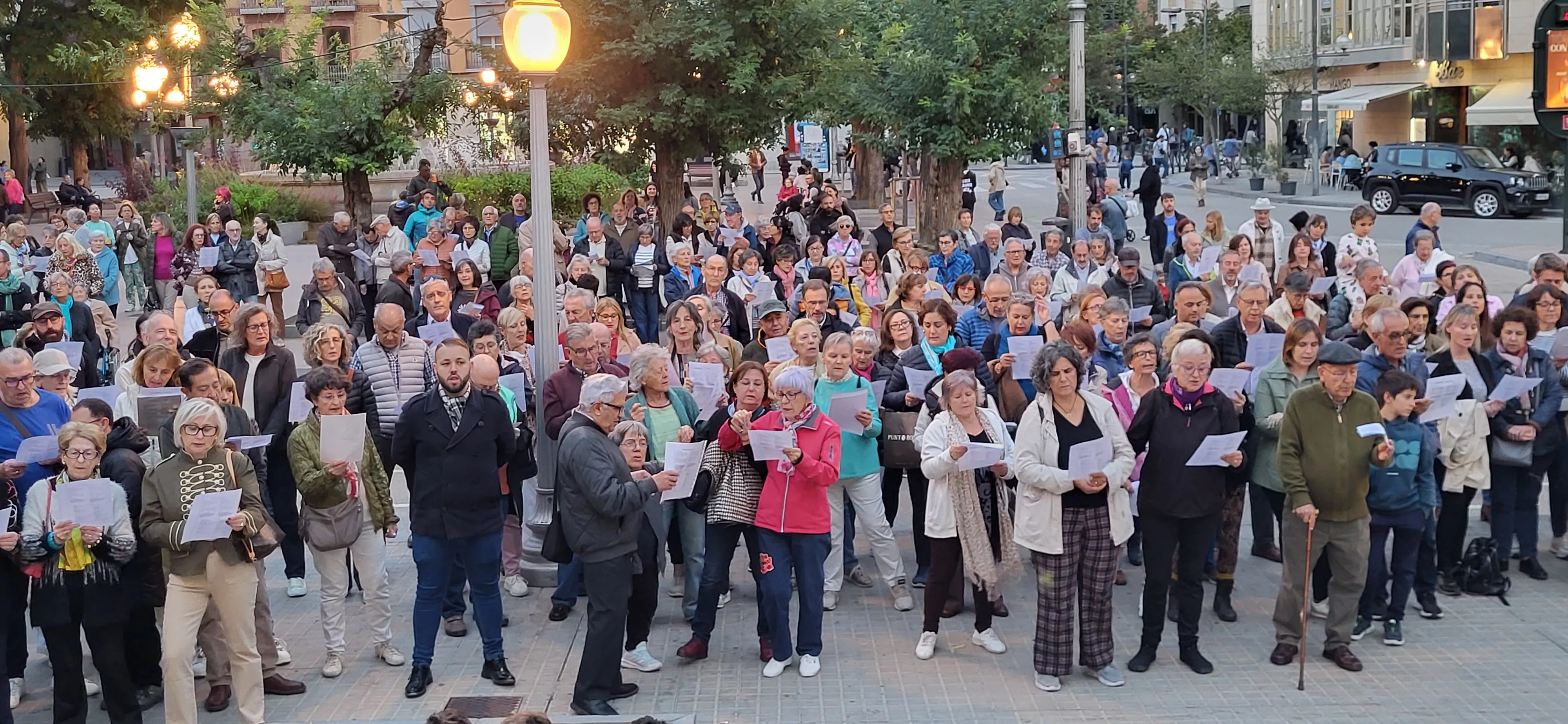 Voces por la paz, por los derechos humanos y contra las guerras del mundo. Foto Mercedes Manterola