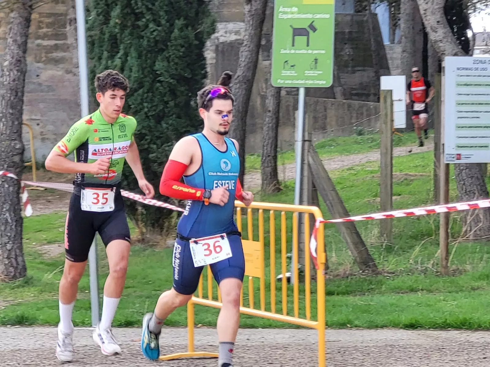 Imágenes del V Duatlón Cros Ciudad de Huesca celebrado este sábado. Foto: Adri Mora