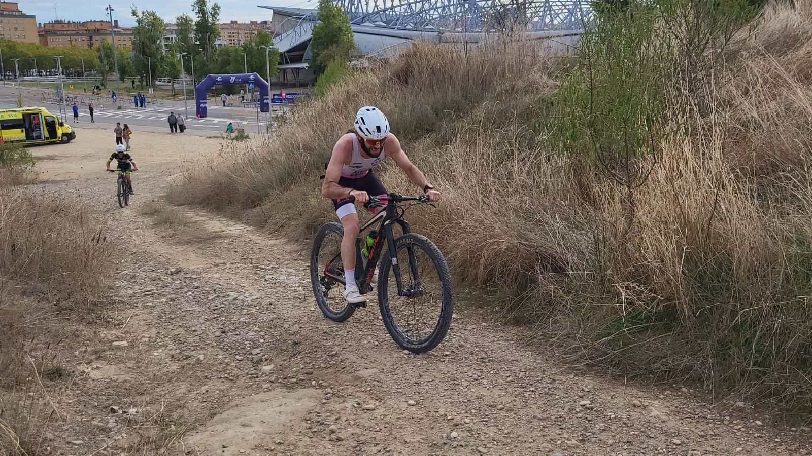 Imágenes del V Duatlón Cros Ciudad de Huesca celebrado este sábado. Foto: Adri Mora