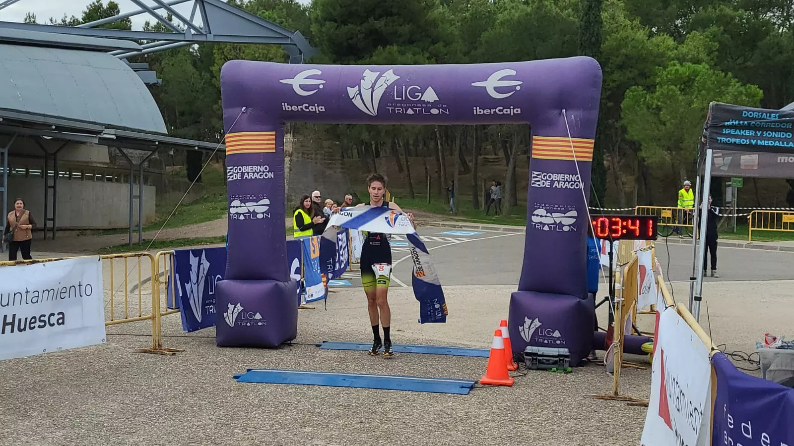 Imágenes del V Duatlón Cros Ciudad de Huesca celebrado este sábado. Foto: Adri Mora