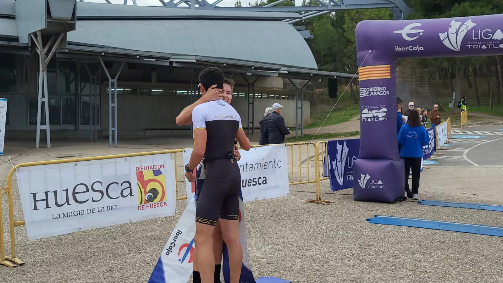 Imágenes del V Duatlón Cros Ciudad de Huesca celebrado este sábado. Foto: Adri Mora