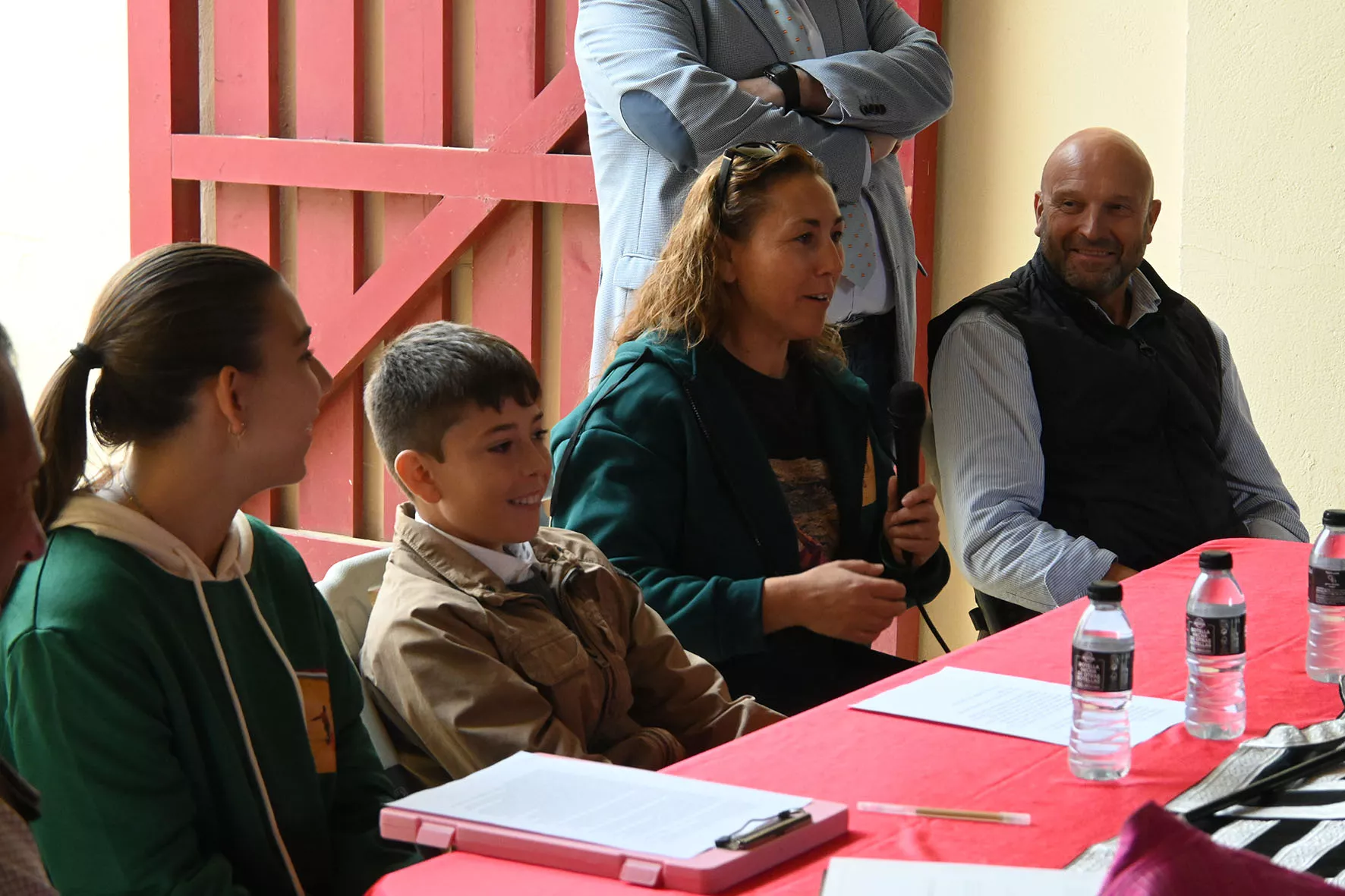 Presentación de la Peña Angelistas en la Plaza de Toros de Huesca. Foto Carlos Jalle