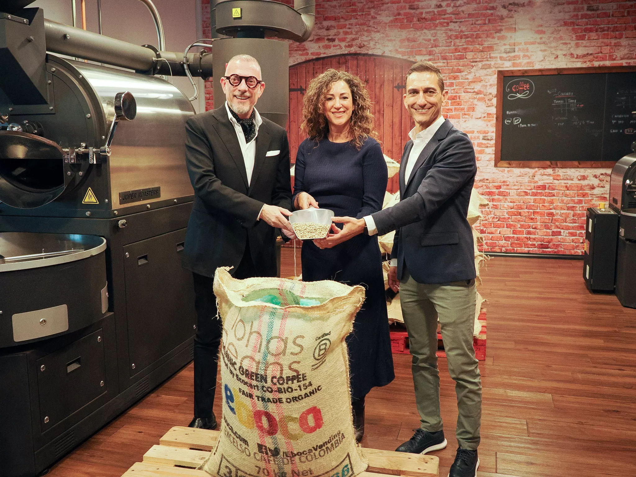 Ana María Sanz, entre Raúl Benito y Manuel Torres en Eboca Ana María Sanz, entre Raúl Benito y Manuel Torres en Eboca