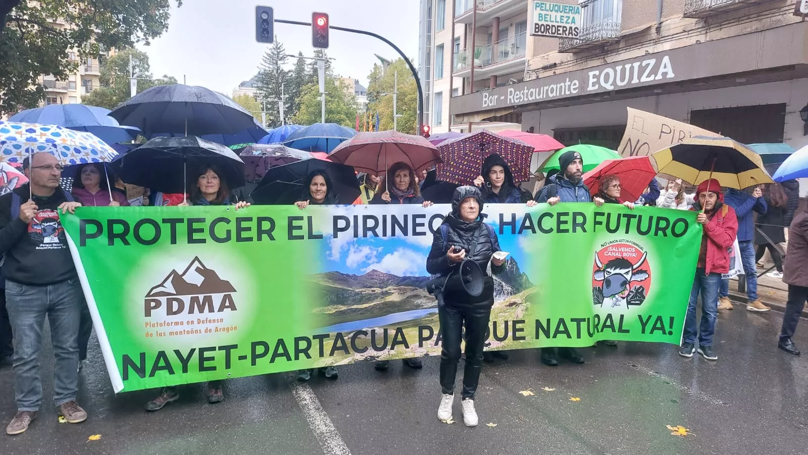 Manifestación convocada por el Movimiento por la Dignidad de la Montaña en Jaca.