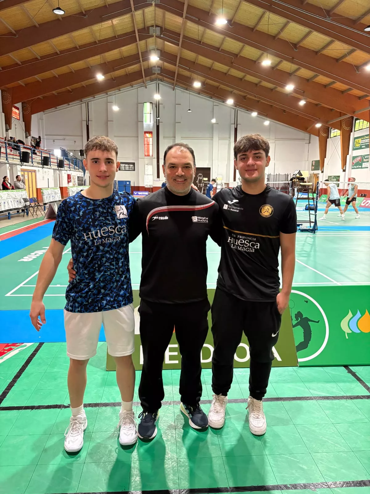 Luis Suárez con Gállego e Isábal