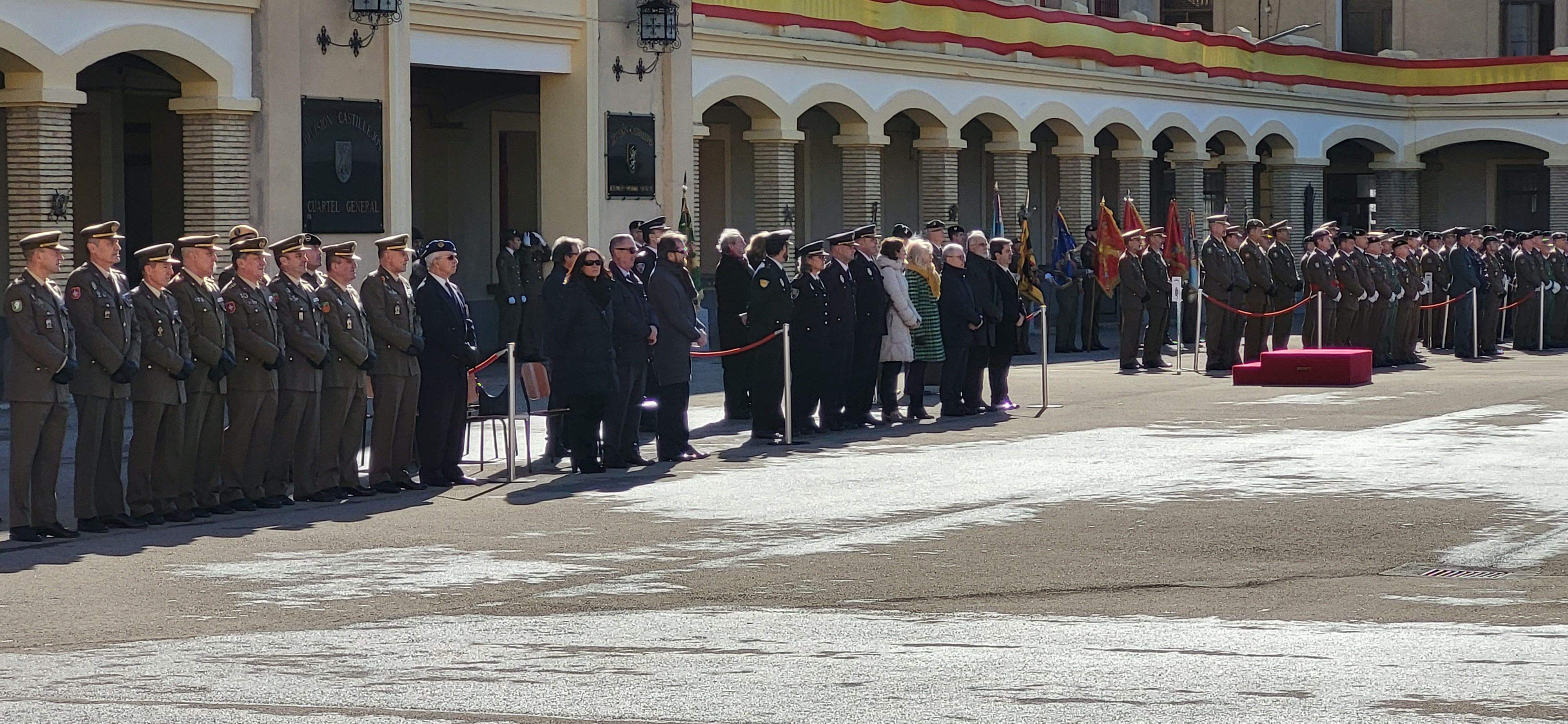 Toma de posesión de José Manuel Vivas como jefe de la División Castillejos