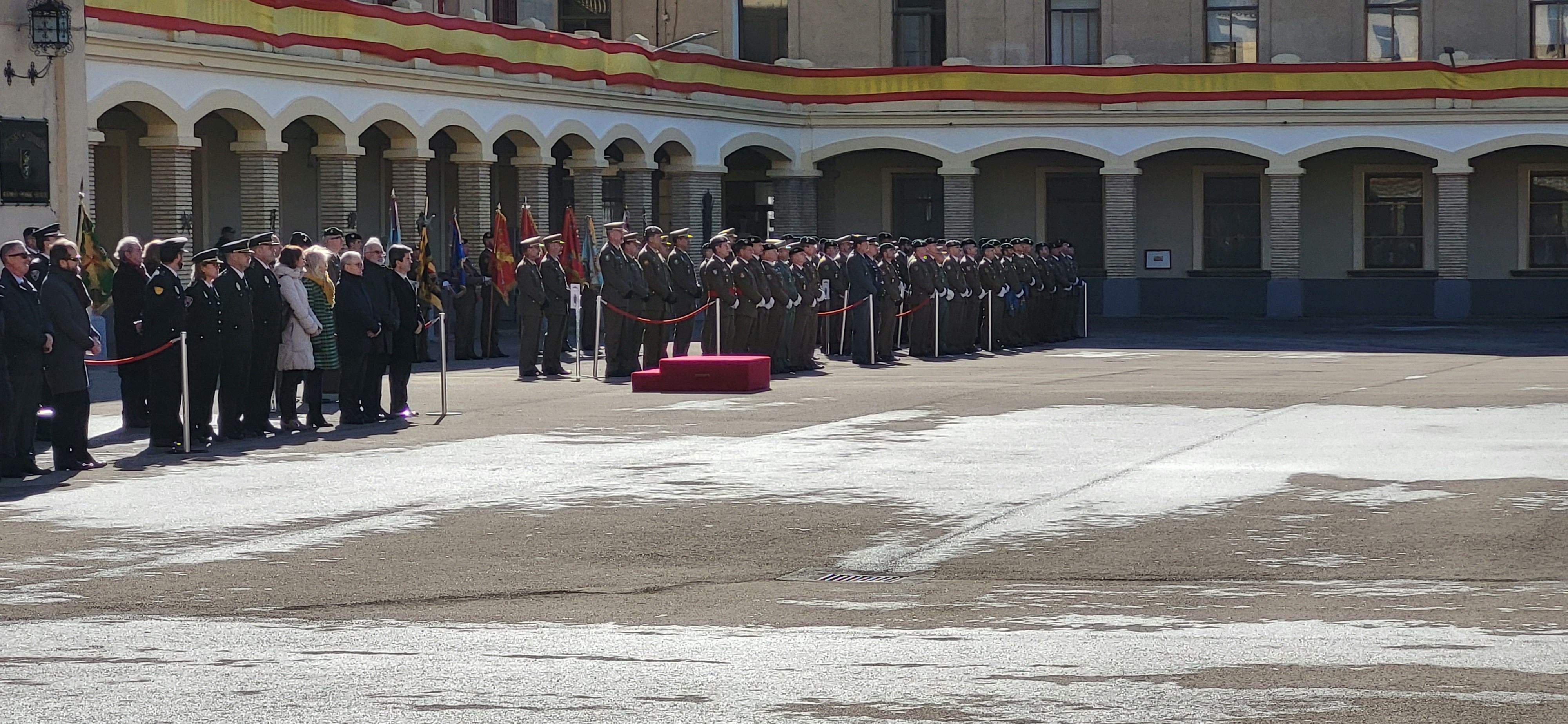 Toma de posesión de José Manuel Vivas como jefe de la División Castillejos
