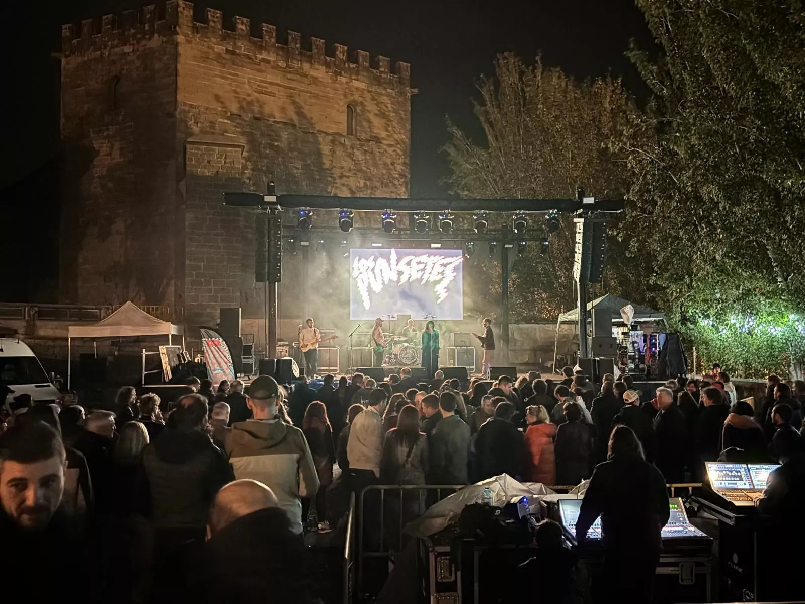 Punsetes en el Spin Festival.