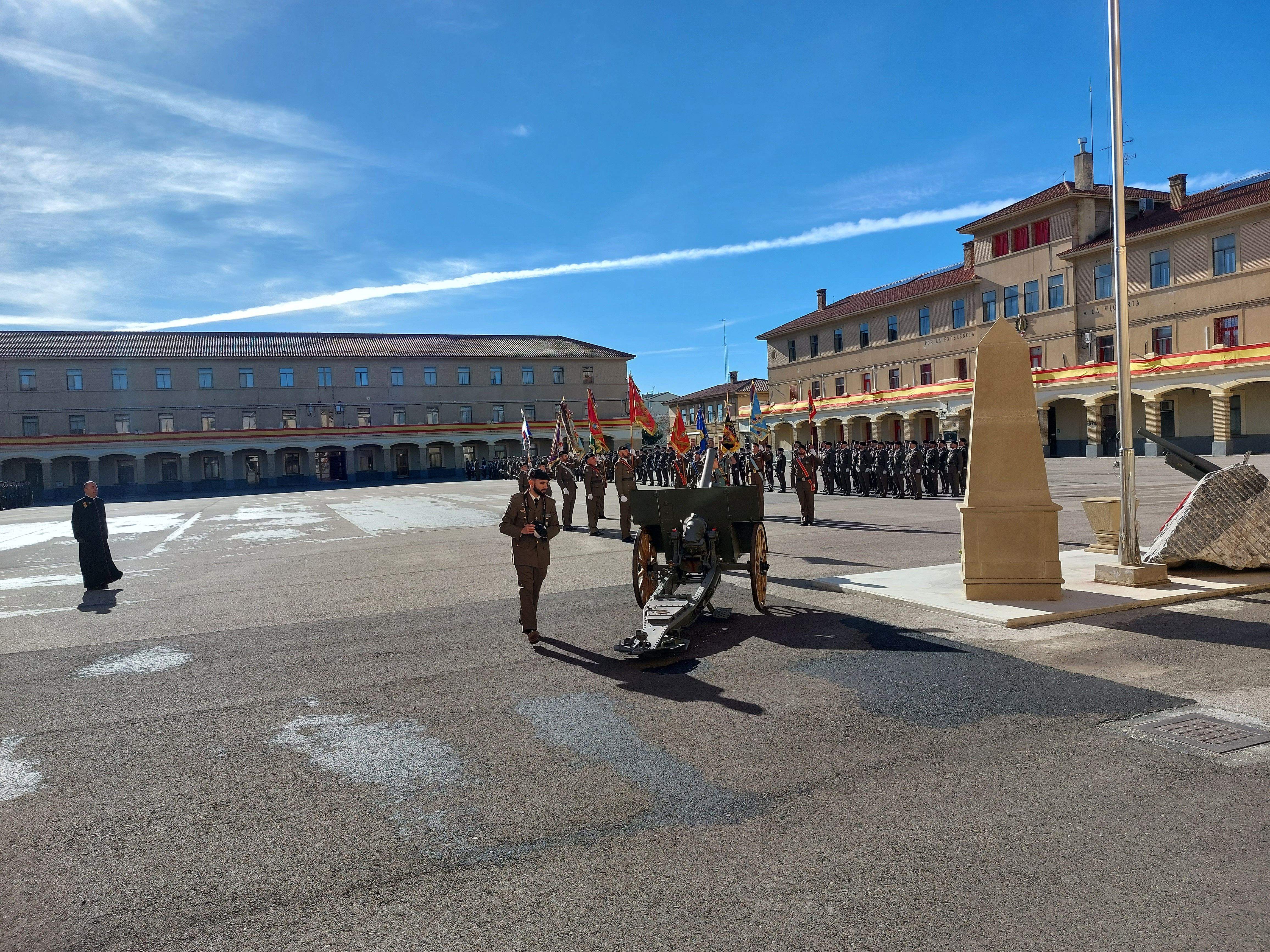 Toma de posesión de José Manuel Vivas como jefe de la División Castillejos