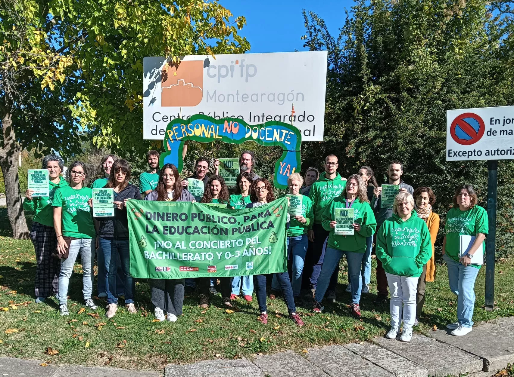 Concentración en el CPIFP Montearagón contra la ampliación de conciertos educativos en Aragón.