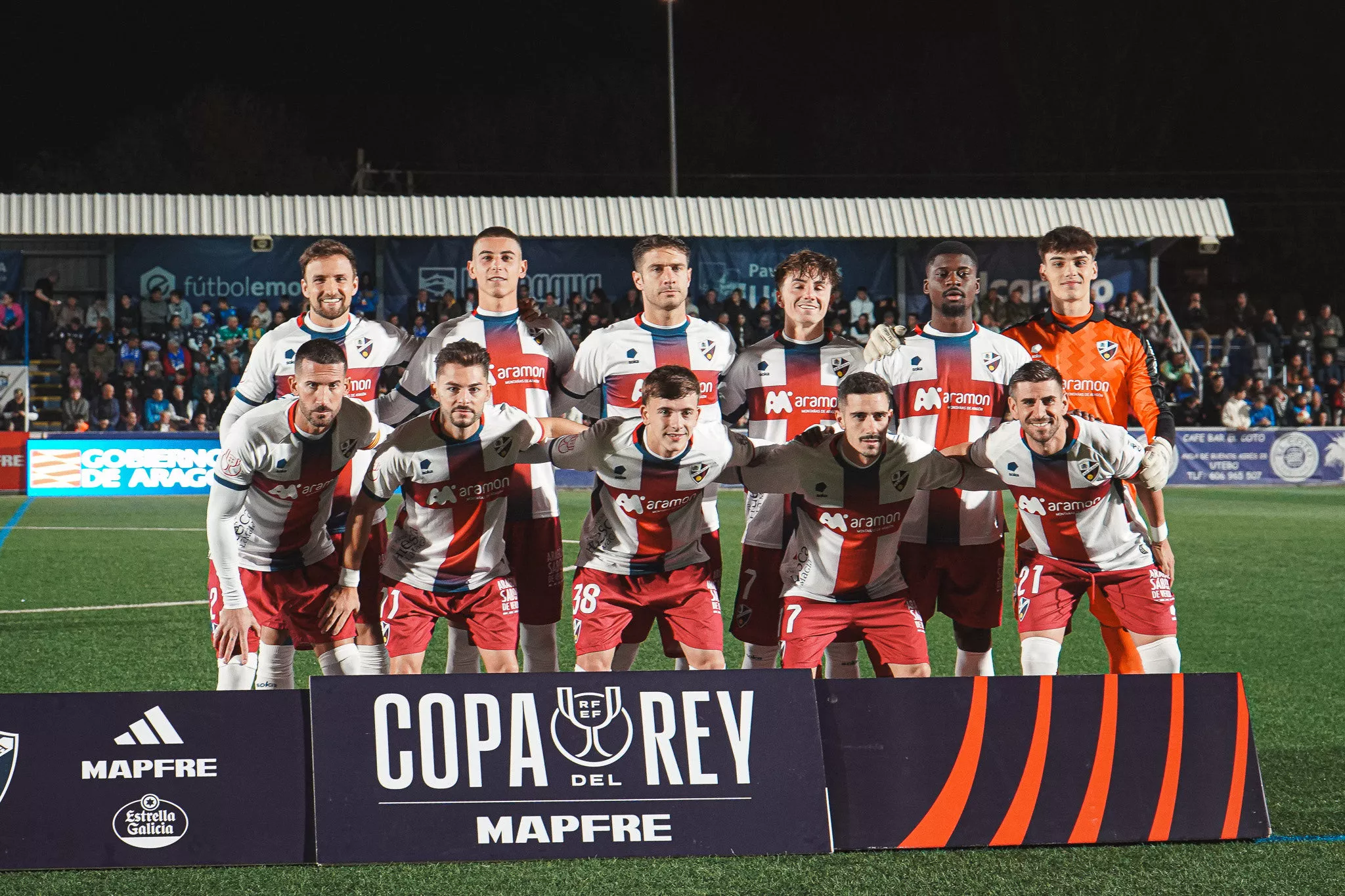 Once del Huesca ante el Utebo en Santa Ana. Foto: SD Huesca