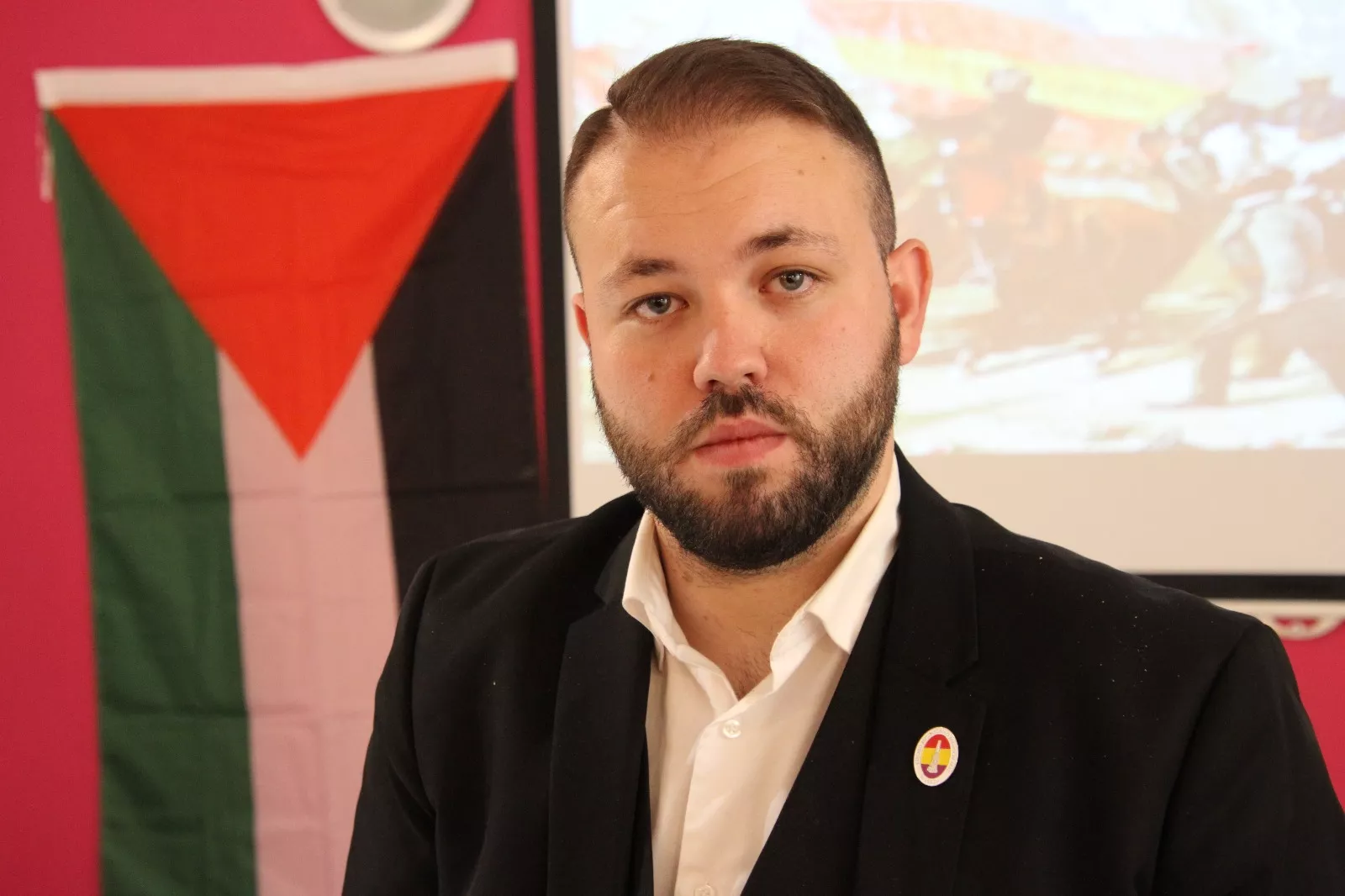 Carlos A. Migliaccio, en la librería La Pantera Rossa de Zaragoza. Foto Carlos Neofato