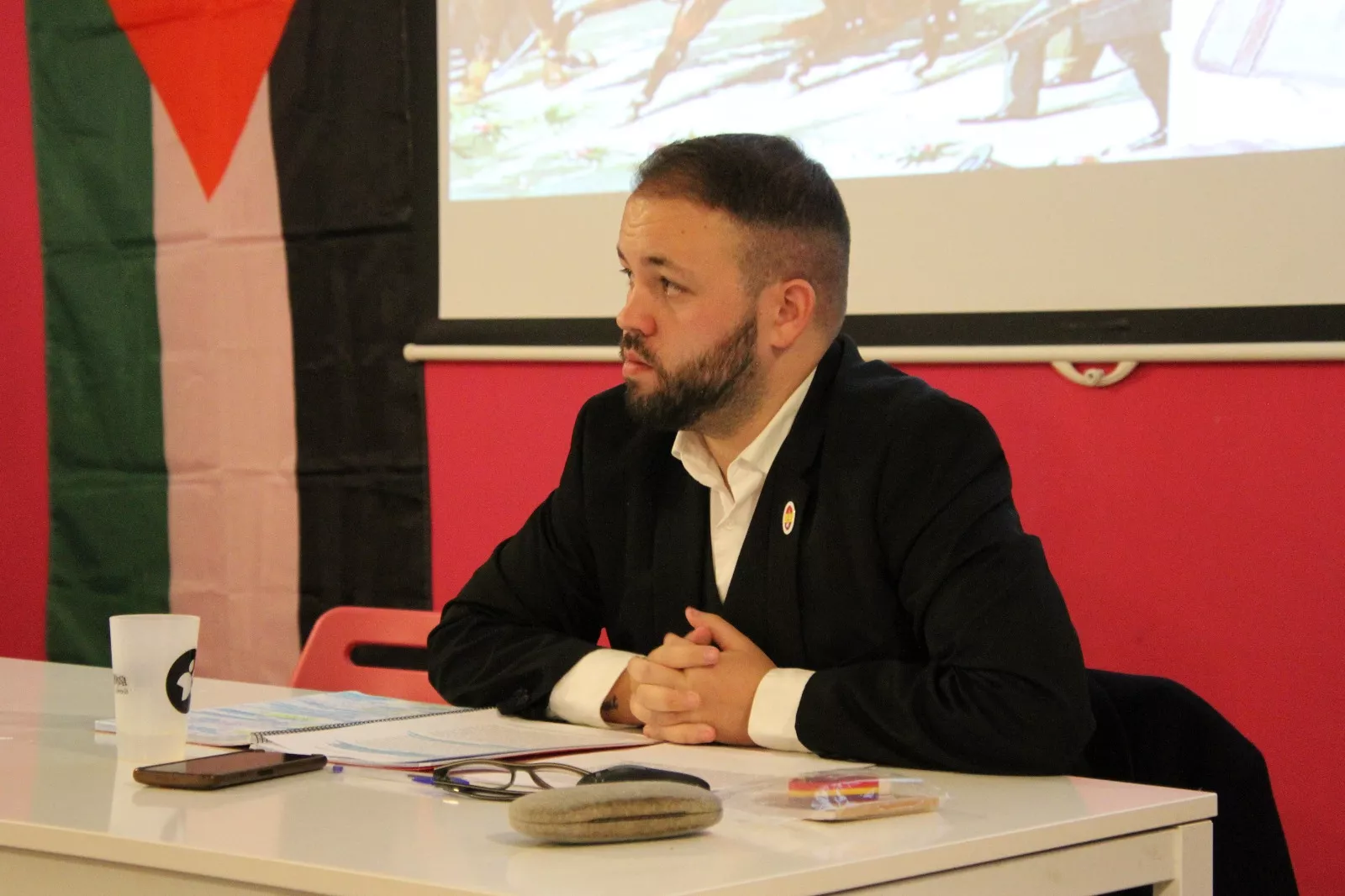 Carlos A. Migliaccio, en la librería La Pantera Rossa de Zaragoza. Foto Carlos Neofato Carlos A. Migliaccio, en la librería La Pantera Rossa de Zaragoza. Foto Carlos Neofato