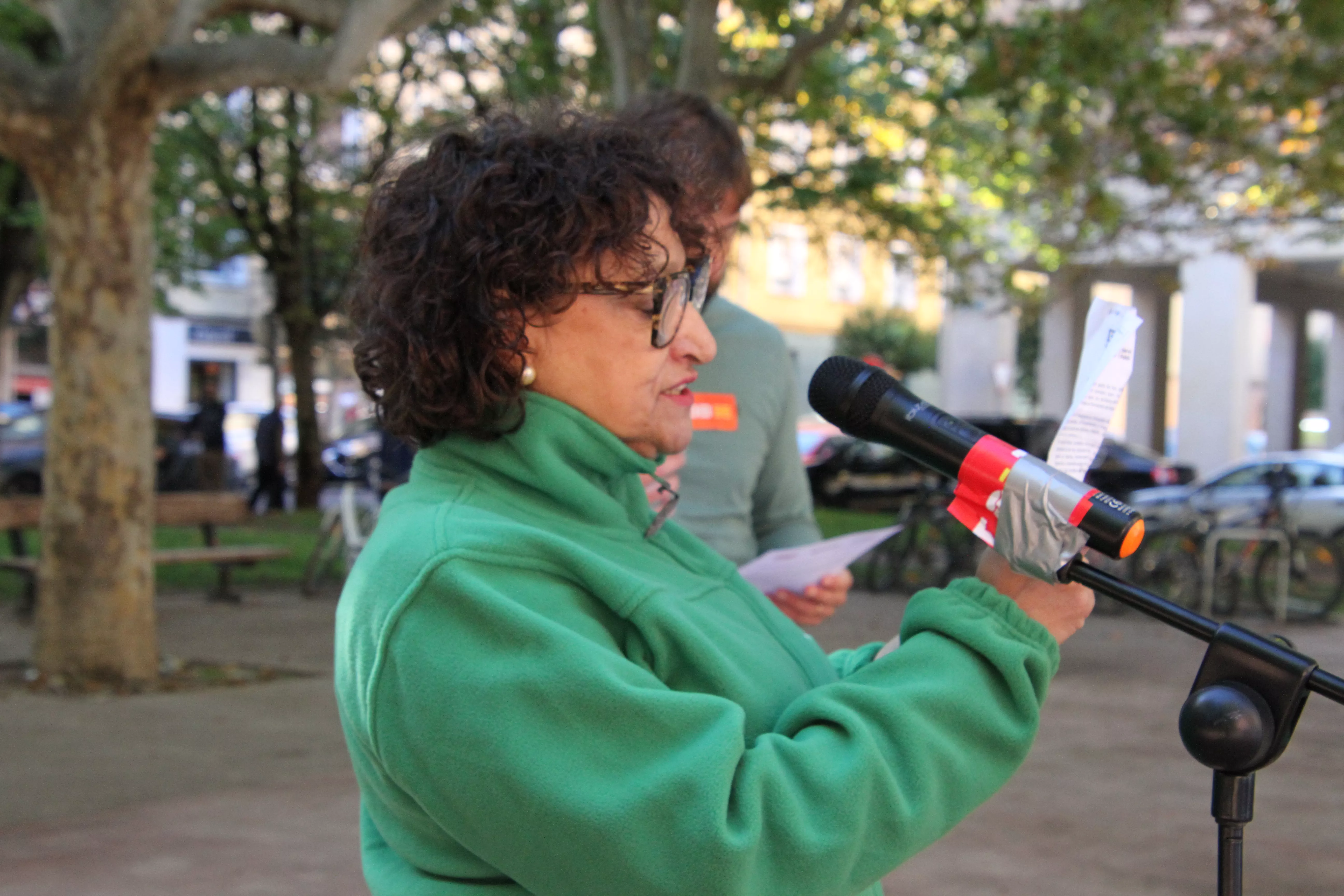 Concentración en Huesca por unos servicios públicos de calidad. Foto Carlos Neofato