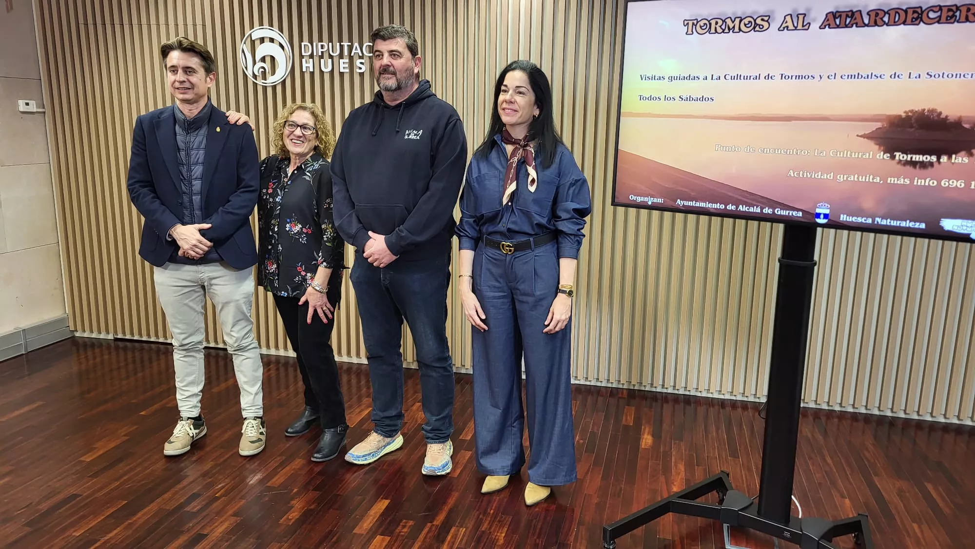Fernando Sarasa, Carmen Herranz, Pablo Vallés y Lola Ibort en la presentación de Tormos al Atardecer Fernando Sarasa, Carmen Herranz, Pablo Vallés y Lola Ibort en la presentación de Tormos al Atardecer