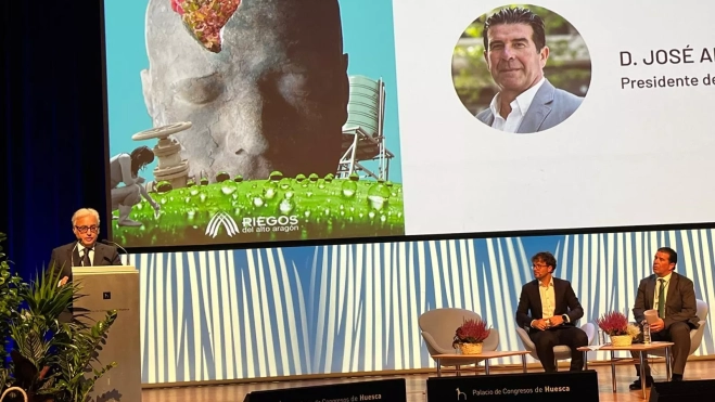 El consejero aragonés Javier Rincón, en la clausura. El consejero aragonés Javier Rincón, en la clausura.