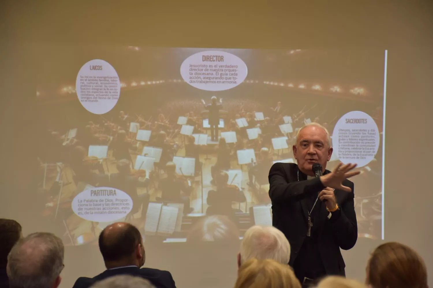 El obispo Ángel Pérez Pueyo en la presentación de la reestructuración de la Unidad Pastoral de Barbastro El obispo Ángel Pérez Pueyo en la presentación de la reestructuración de la Unidad Pastoral de Barbastro
