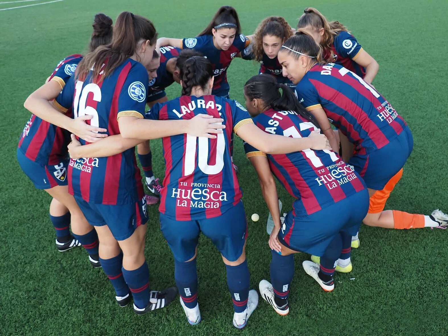 Las azulgranas quieren volver a sumar de tres. Foto: SD Huesca