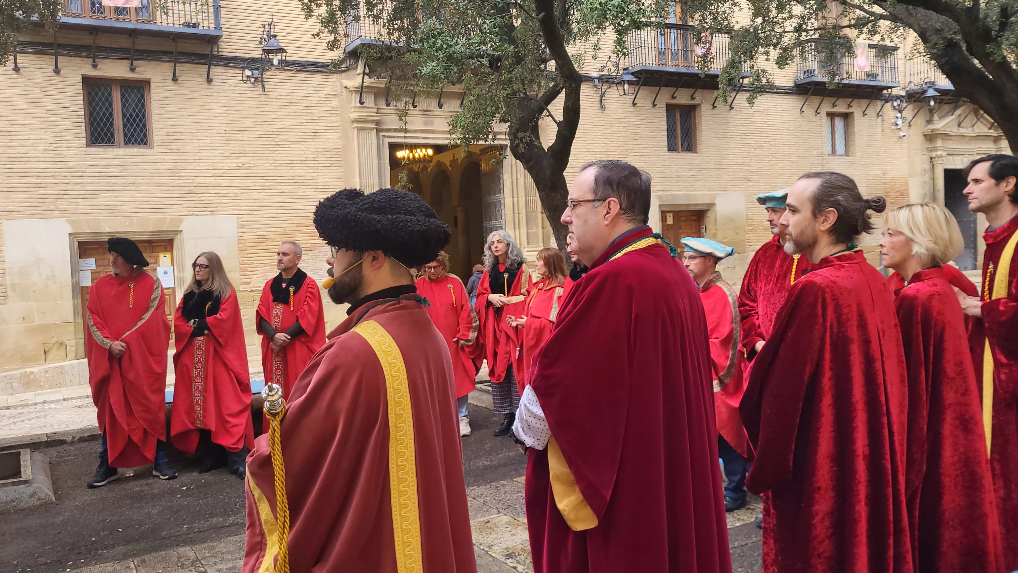 Recreación de la extracción de los oficios en Huesca. Foto Mercedes Manterola
