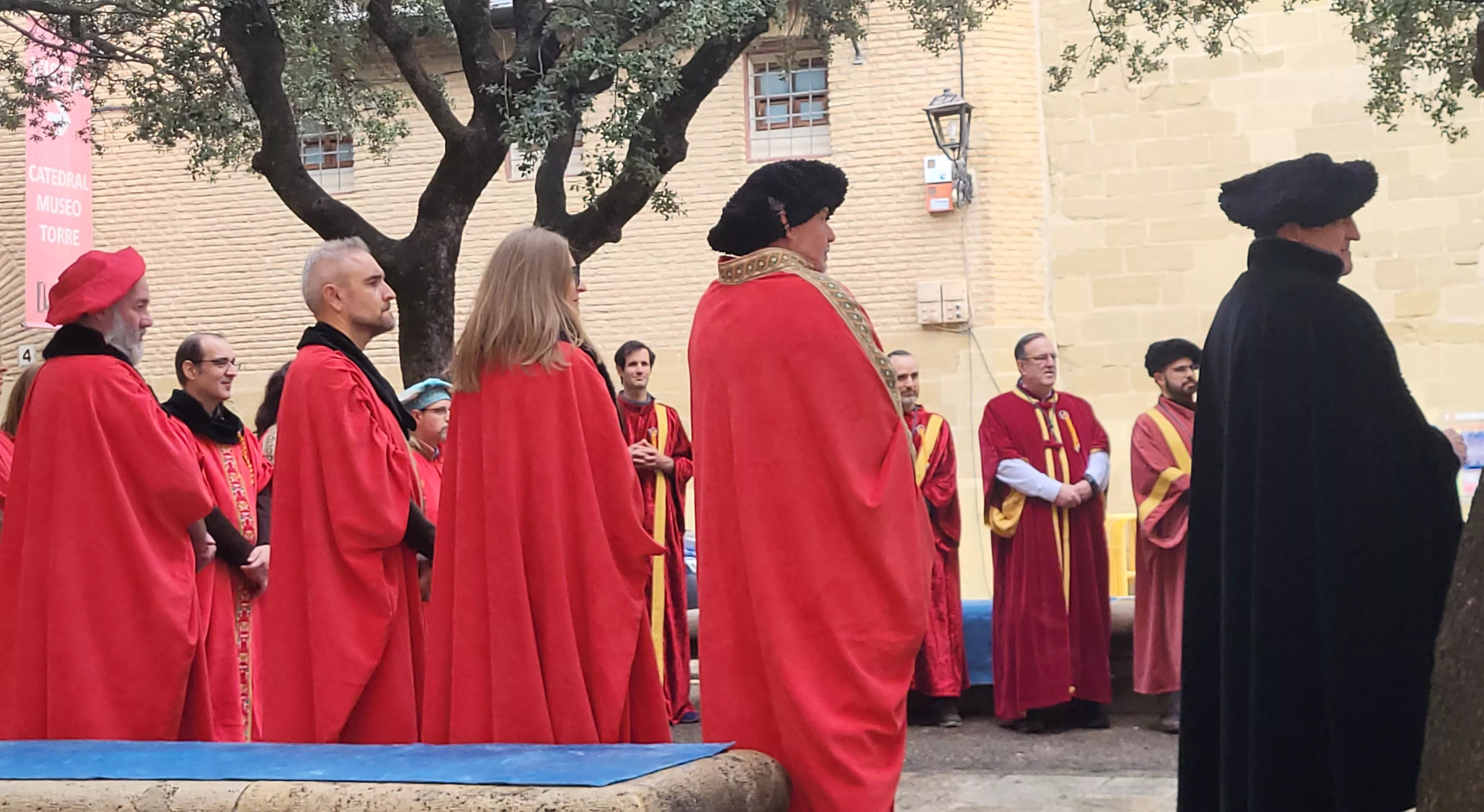 Recreación de la extracción de los oficios en Huesca. Foto Mercedes Manterola