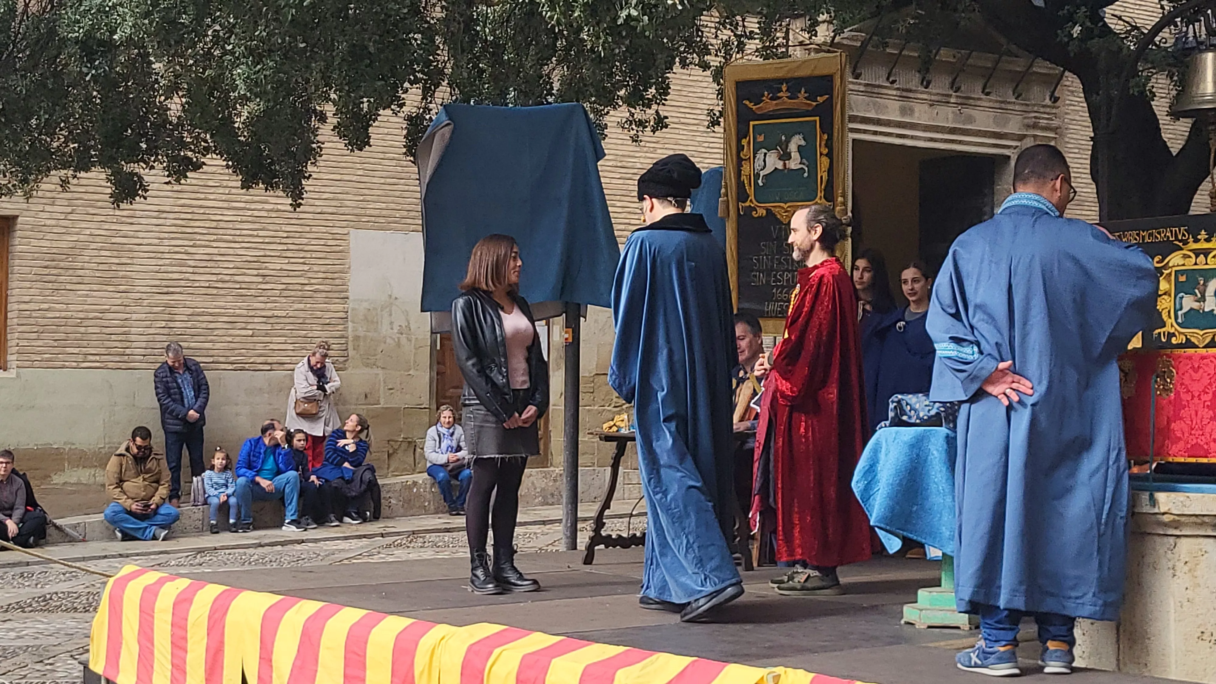 Recreación de la extracción de los oficios en Huesca. Foto Mercedes Manterola