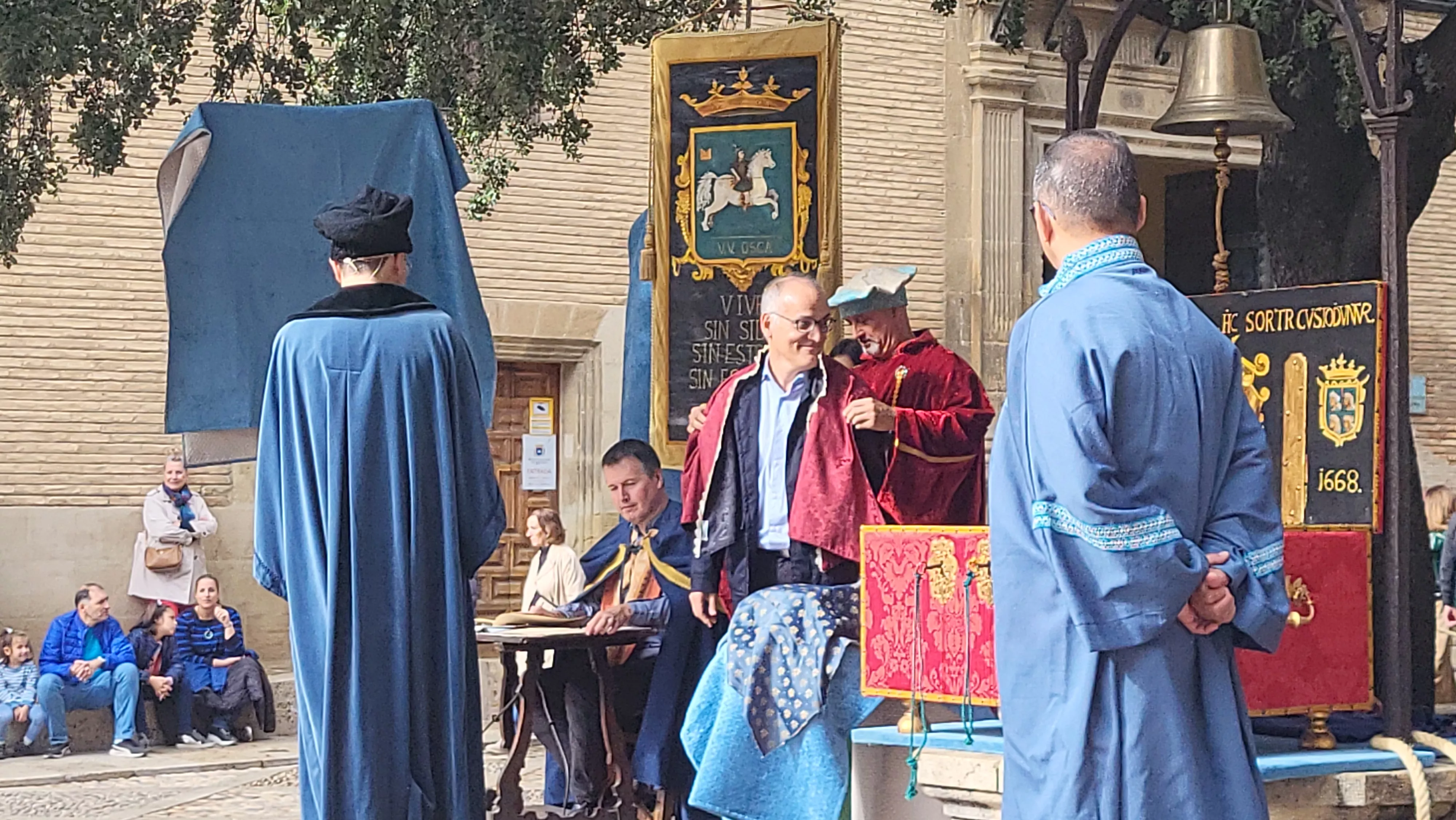 Recreación de la extracción de los oficios en Huesca. Foto Mercedes Manterola