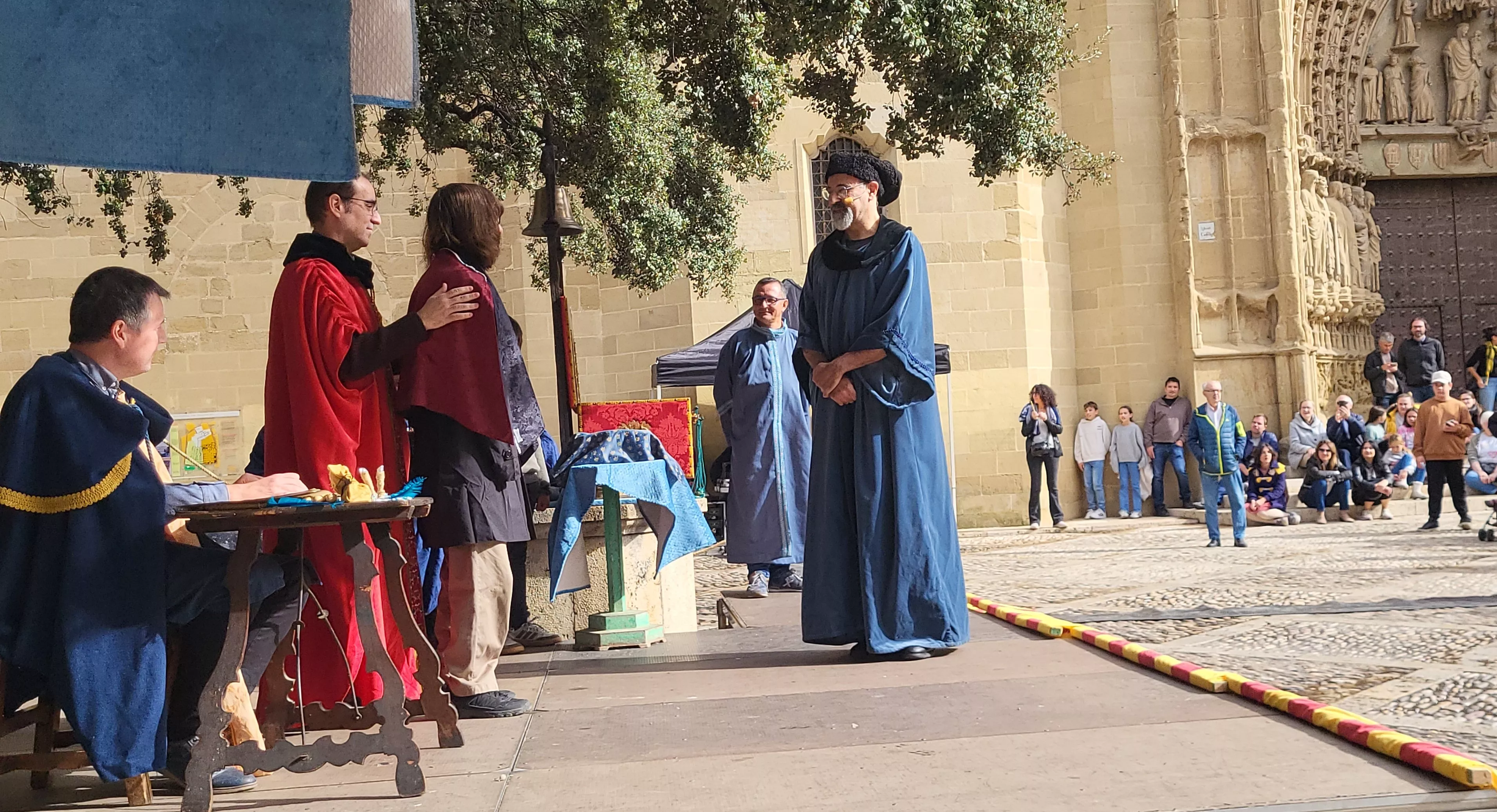 Recreación de la extracción de los oficios en Huesca. Foto Mercedes Manterola