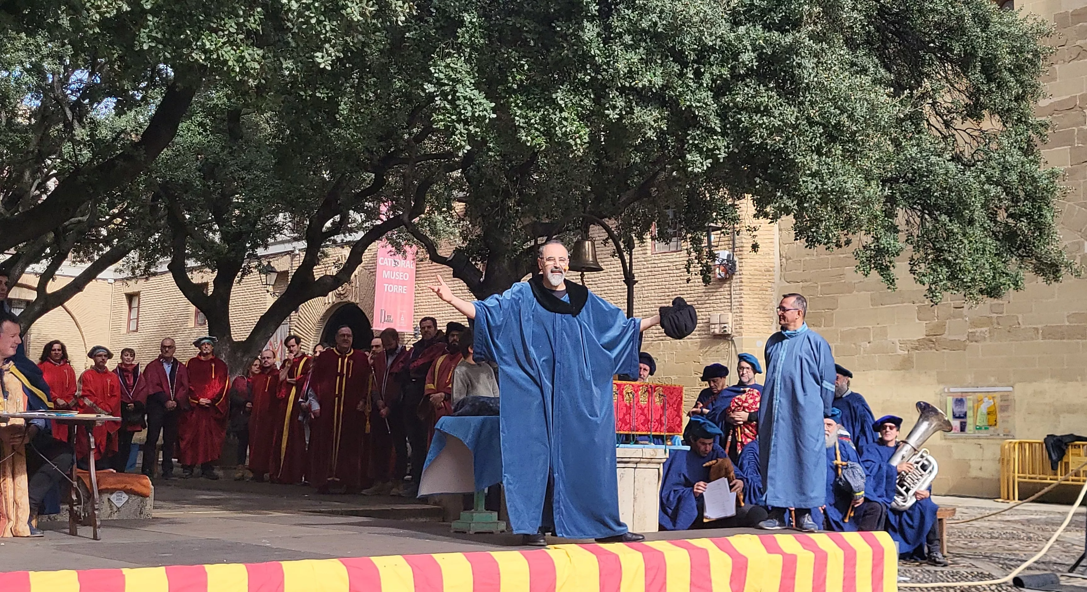 Recreación de la extracción de los oficios en Huesca. Foto Mercedes Manterola