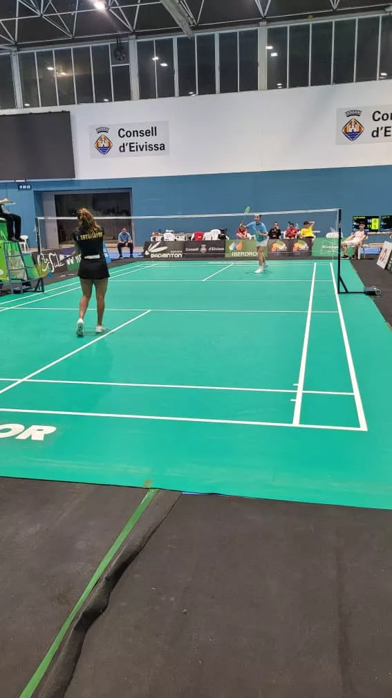 Partido Ibiza-Bádminton Huesca La Magia