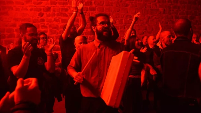 El Nido puso a bailar a todos los asistentes. El Nido puso a bailar a todos los asistentes.