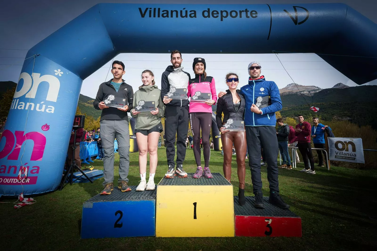 Podium10K. Foto: Turismo Villanúa / Yhabril Moro.