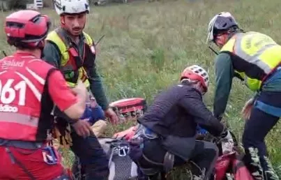 Rescate de un escalador francés que sufrió una caída vertical y se fracturó la muñeca en Sopeira