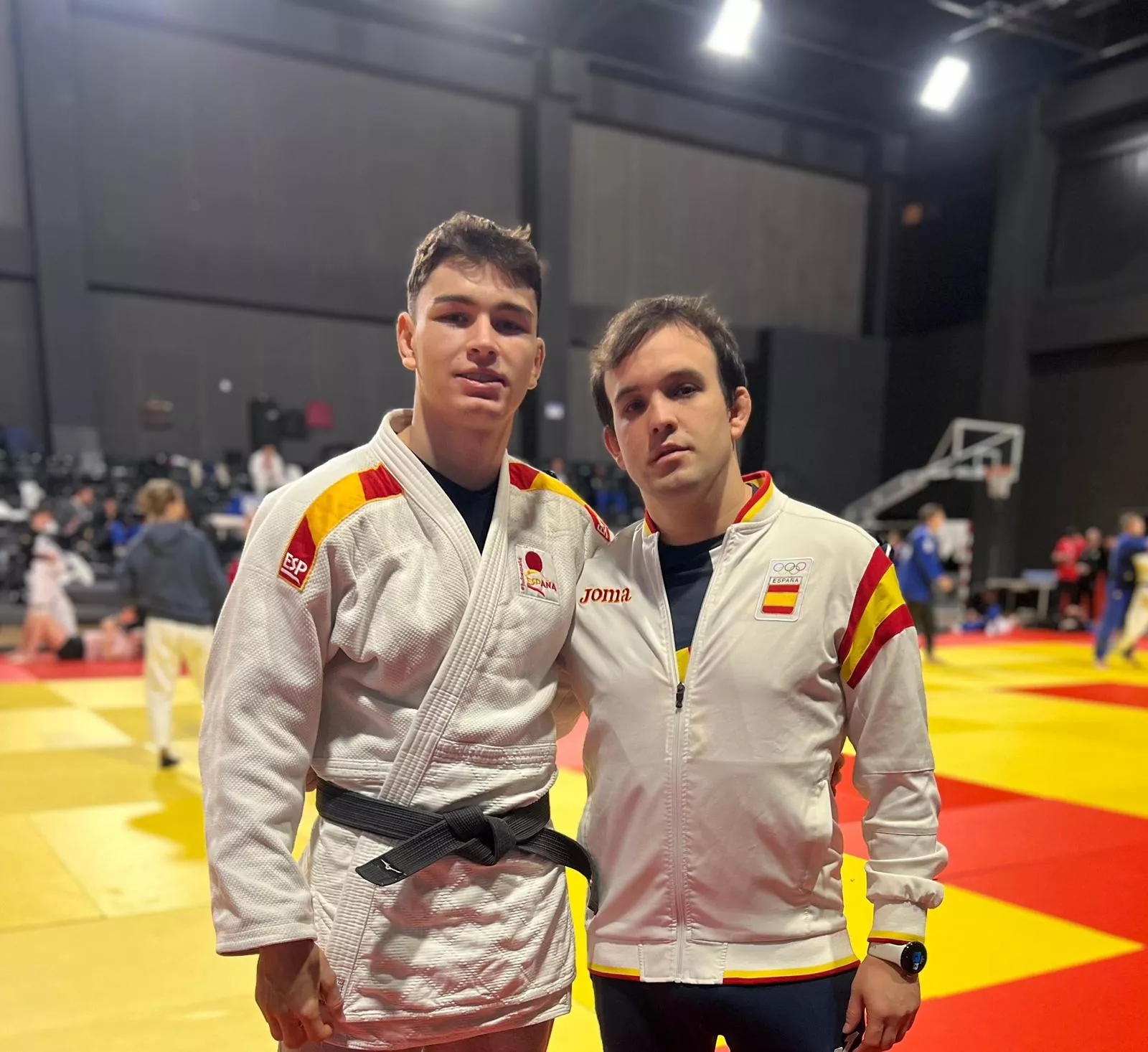 08877396 aaee 444a a348 76f1d137d28a 08877396 aaee 444a a348 76f1d137d28a