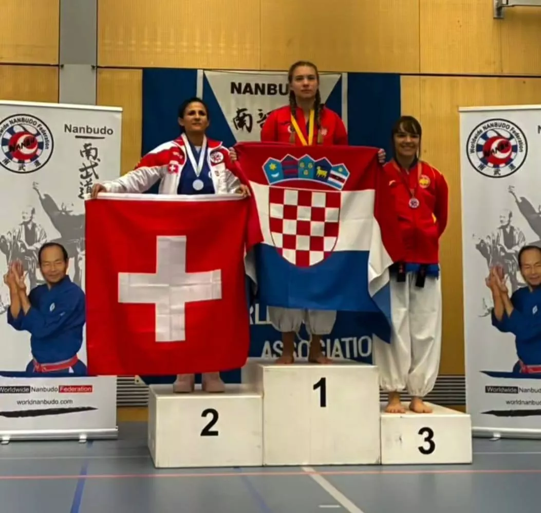 Ju Randori femenino ligeras
