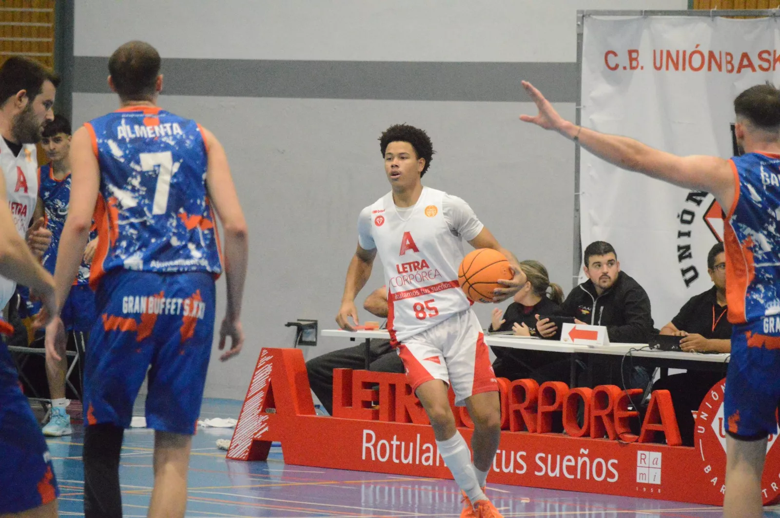 Barbastro vs Calvià. Foto: Jorge Mazón