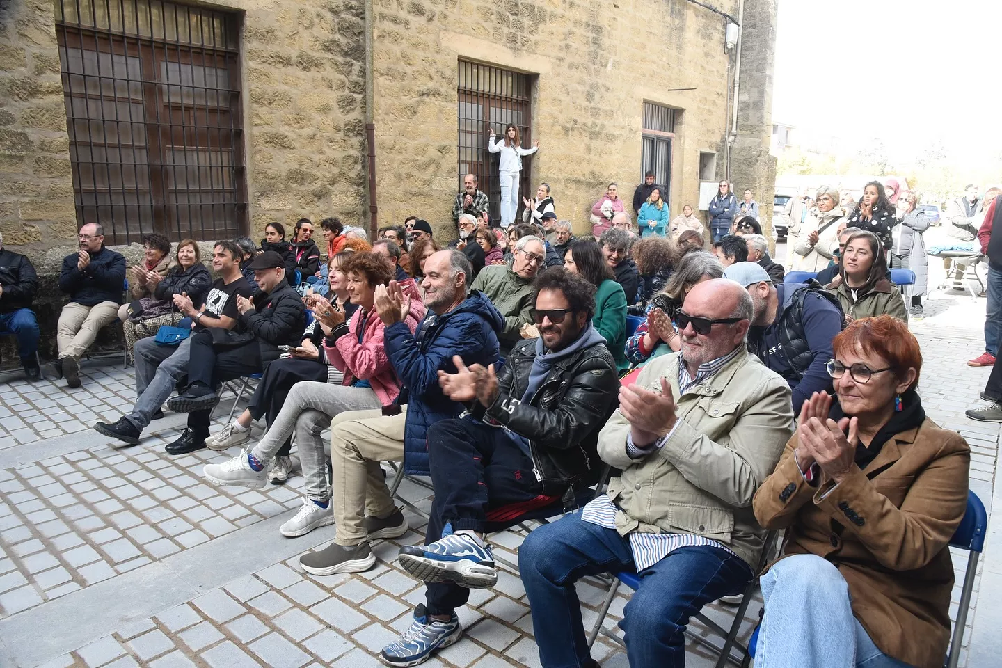 Actividades del último día de Extrarradios en Ayerbe.