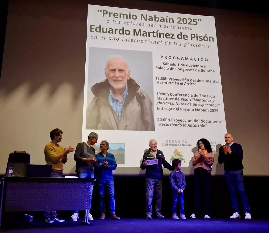 Martínez de Pisón en la entrega del trofeo Nabaín 2025