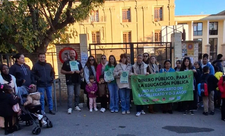Protestas de rechazo a la concertación de nuevas etapas educativas.