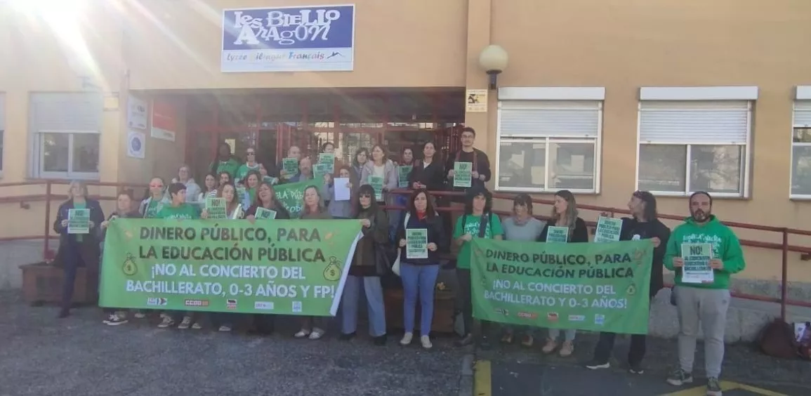 Protestas de rechazo a la concertación de nuevas etapas educativas.
