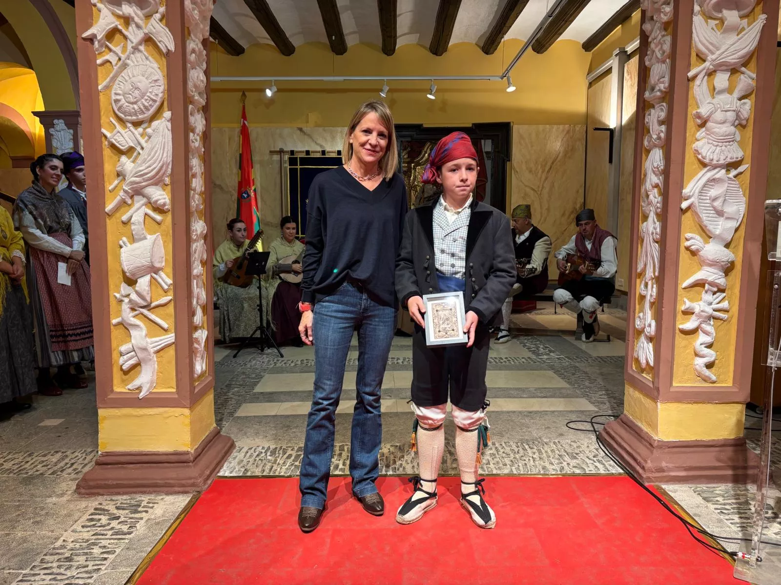 Premios del Certamen de la Exaltación de la Indumentaria Tradicional Aragonesa en San Lorenzo